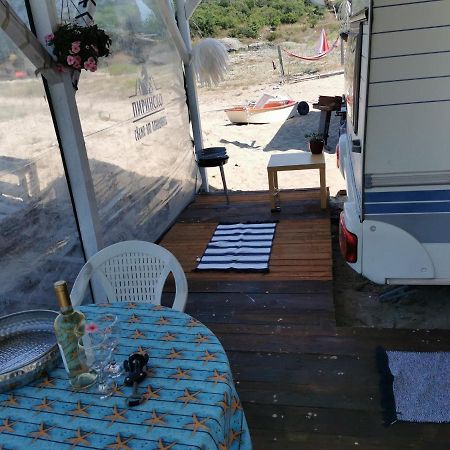 Sea Caravan/Camper On The Beach Kiten  Exterior photo